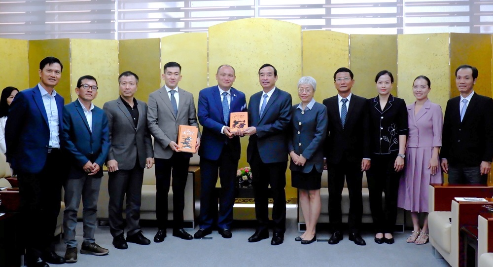 Đại sứ Kazakhstan đề xuất nhiều dự án tiềm năng tại Đà Nẵng