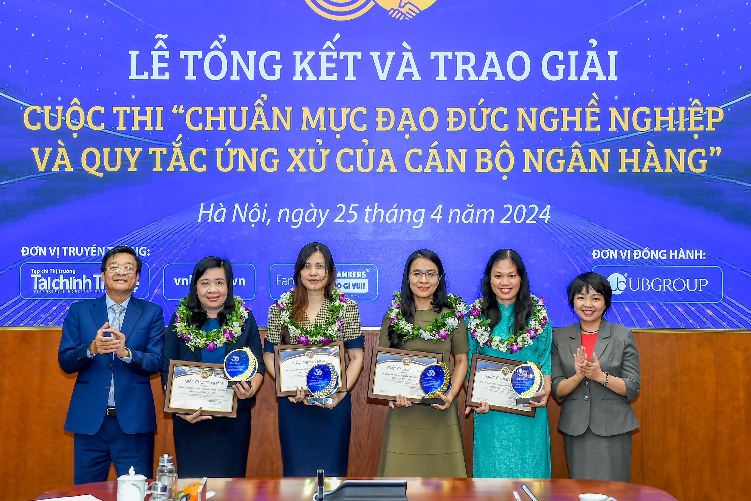 Tổng kết và Trao giải Cuộc thi Chuẩn mực đạo đức nghề nghiệp cán bộ ngân hàng