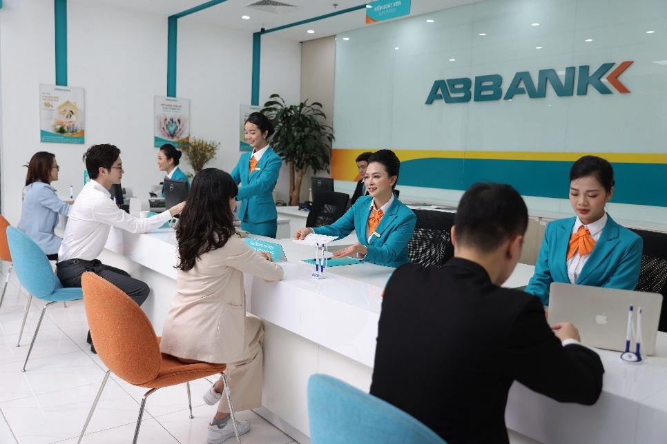 ABBANK tri ân khách hàng loạt ưu đãi đặc biệt dịp lễ