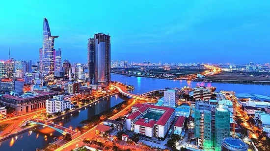 Standard Chartered dự báo tăng trưởng GDP Quý 3 của Việt Nam ở mức 5,1%