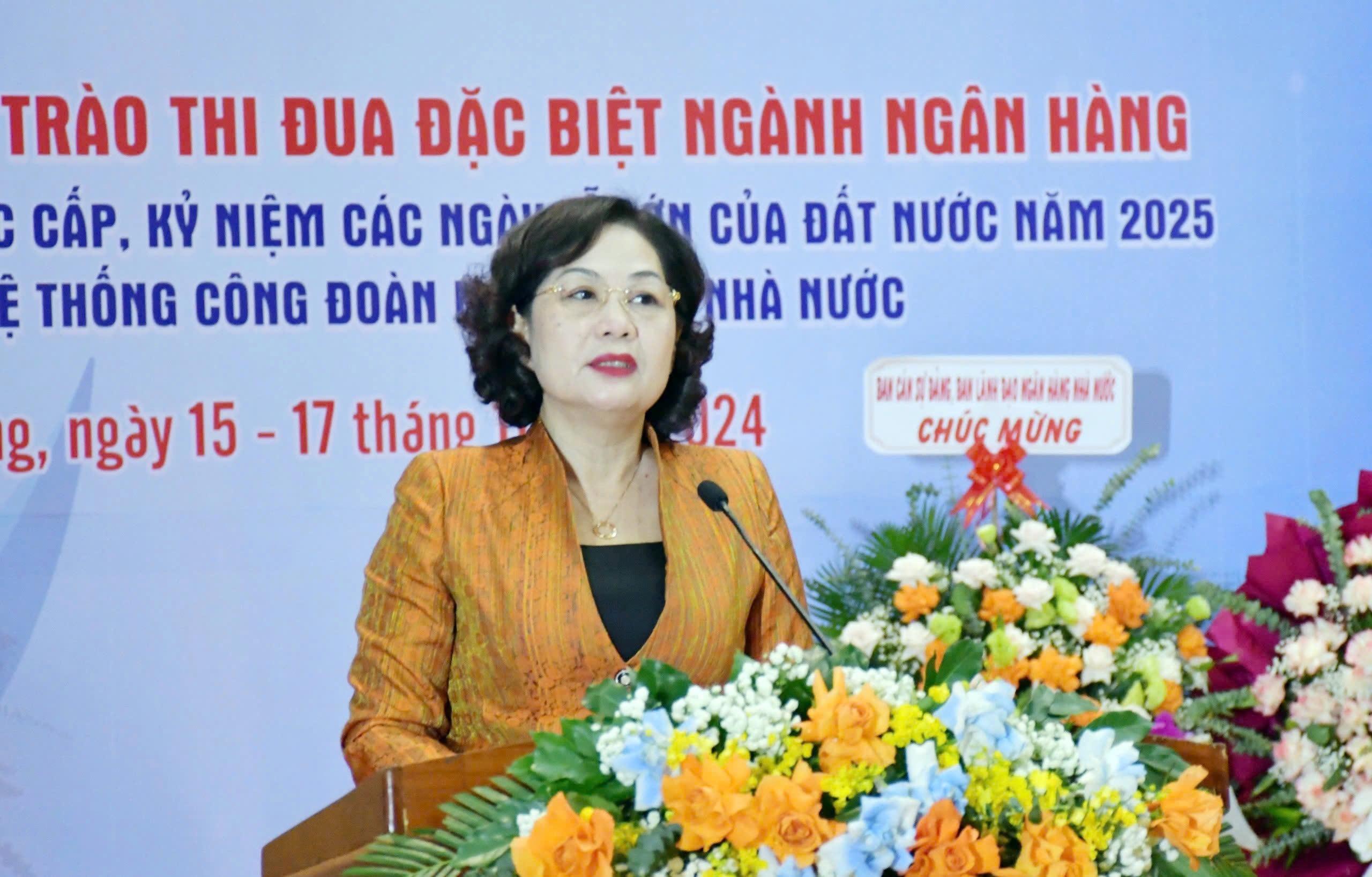 Phát động phong trào thi đua đặc biệt toàn ngành Ngân hàng