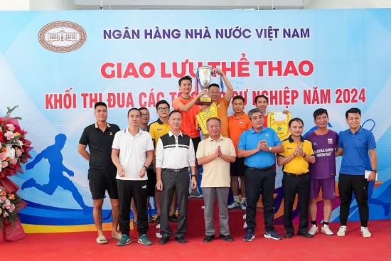 Giao lưu thể thao Khối các tổ chức sự nghiệp NHNN năm 2024 thành công tốt đẹp