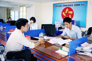 Từ ngày 18/2, không cần mang giấy khai sinh đi làm thủ tục hành chính