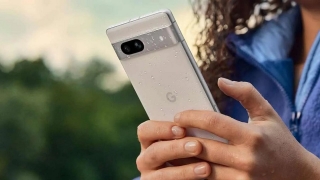 Google ra mắt Pixel 7a với camera chính 64MP và chip Tensor G2