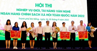 Bế mạc, trao giải hội thi nghiệp vụ giỏi và tài năng văn nghệ NHCSXH