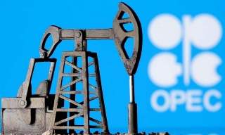 OPEC cân nhắc việc trì hoãn tăng sản lượng