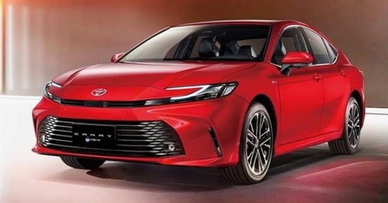 Toyota Camry 2024 chốt lịch ra mắt