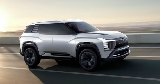 Mitsubishi DST Concept ra mắt